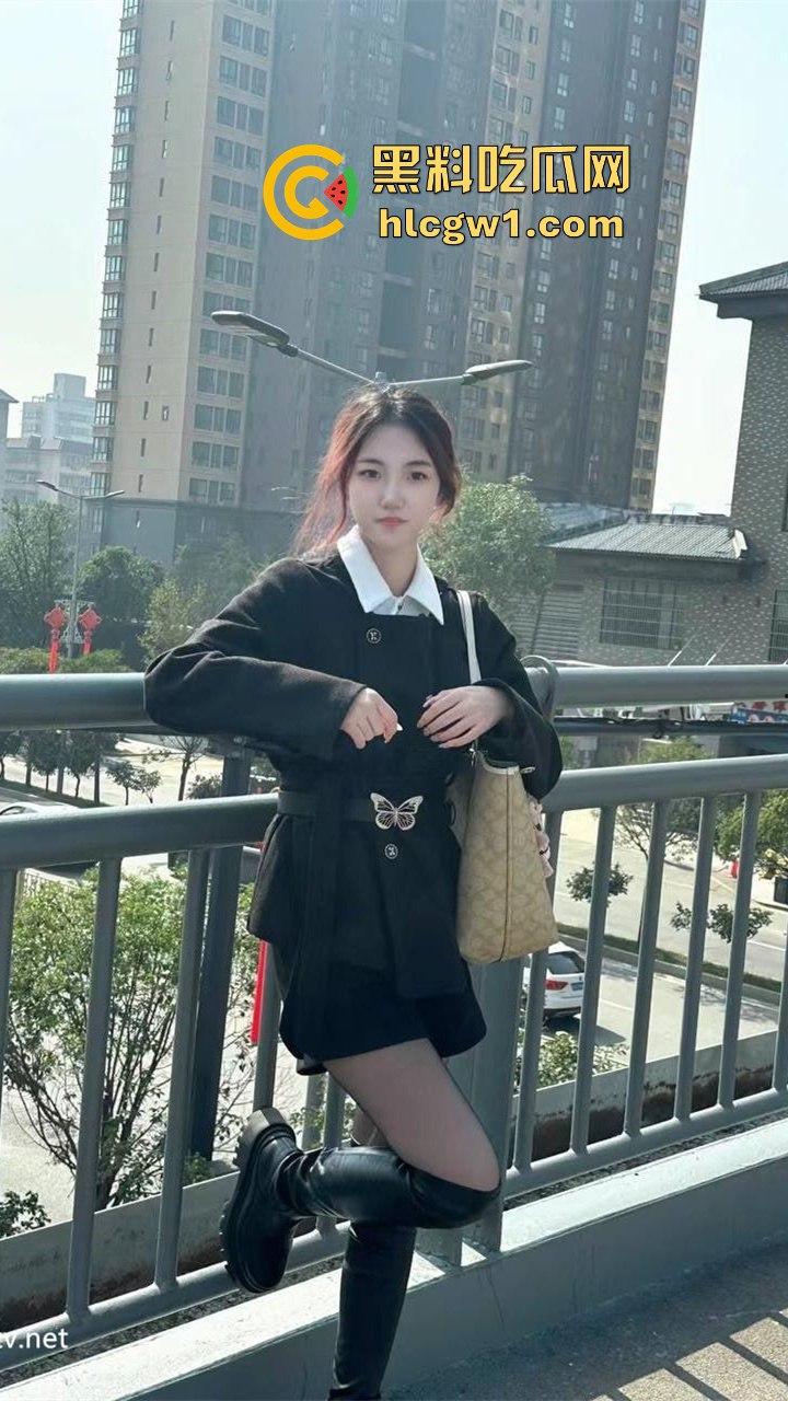 舔屁眼舔到潮喷！上海高冷女神『姜欣』堕落成富二代贱狗，屁味加精液舔到嗨叫，这骚劲连狗都跪服！-4